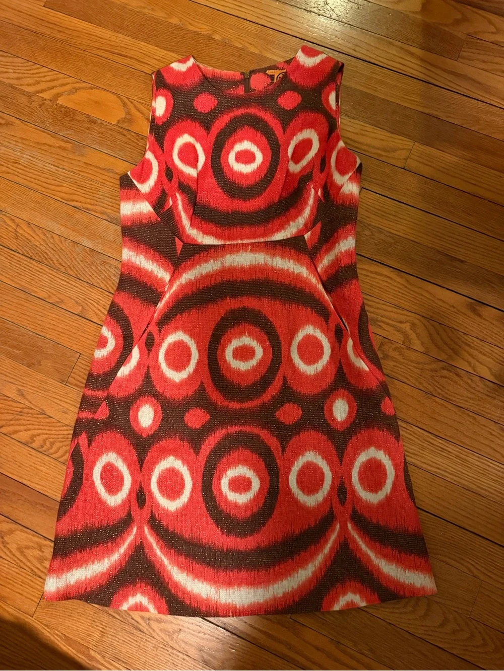 Tory Burch stunning Red and White Patterned Sleeveless womens Dress